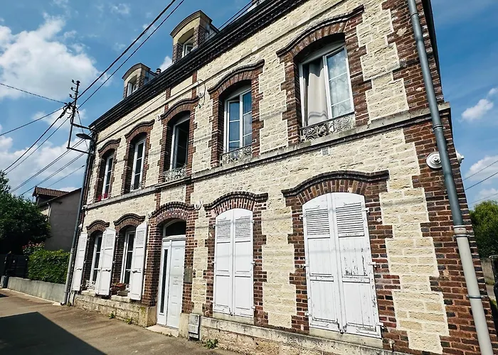 12 Proche Centre Avec Wifi Parking